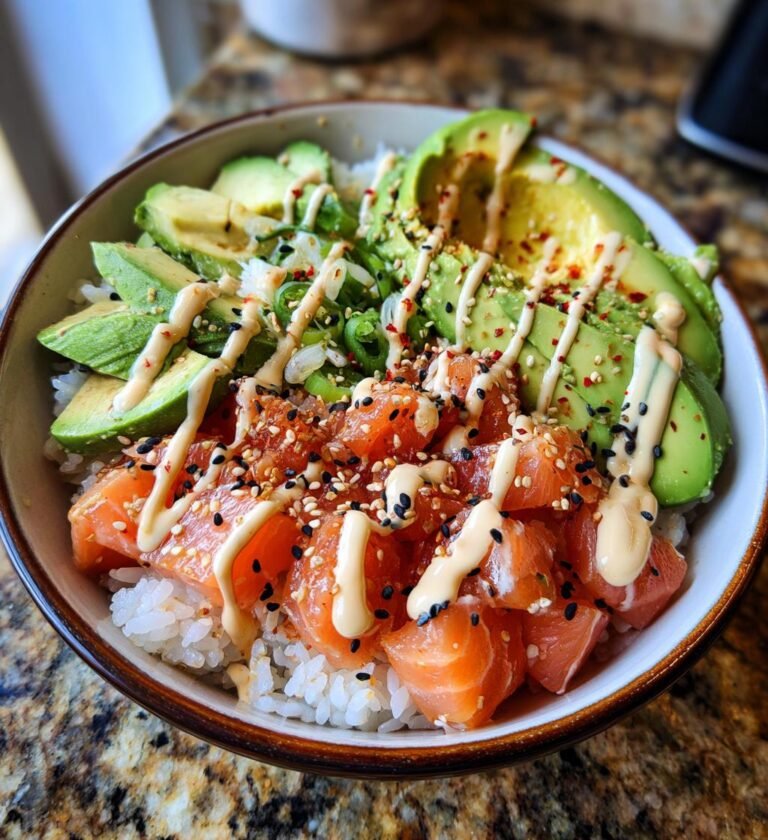 Salmon rice bowl with spicy mayo